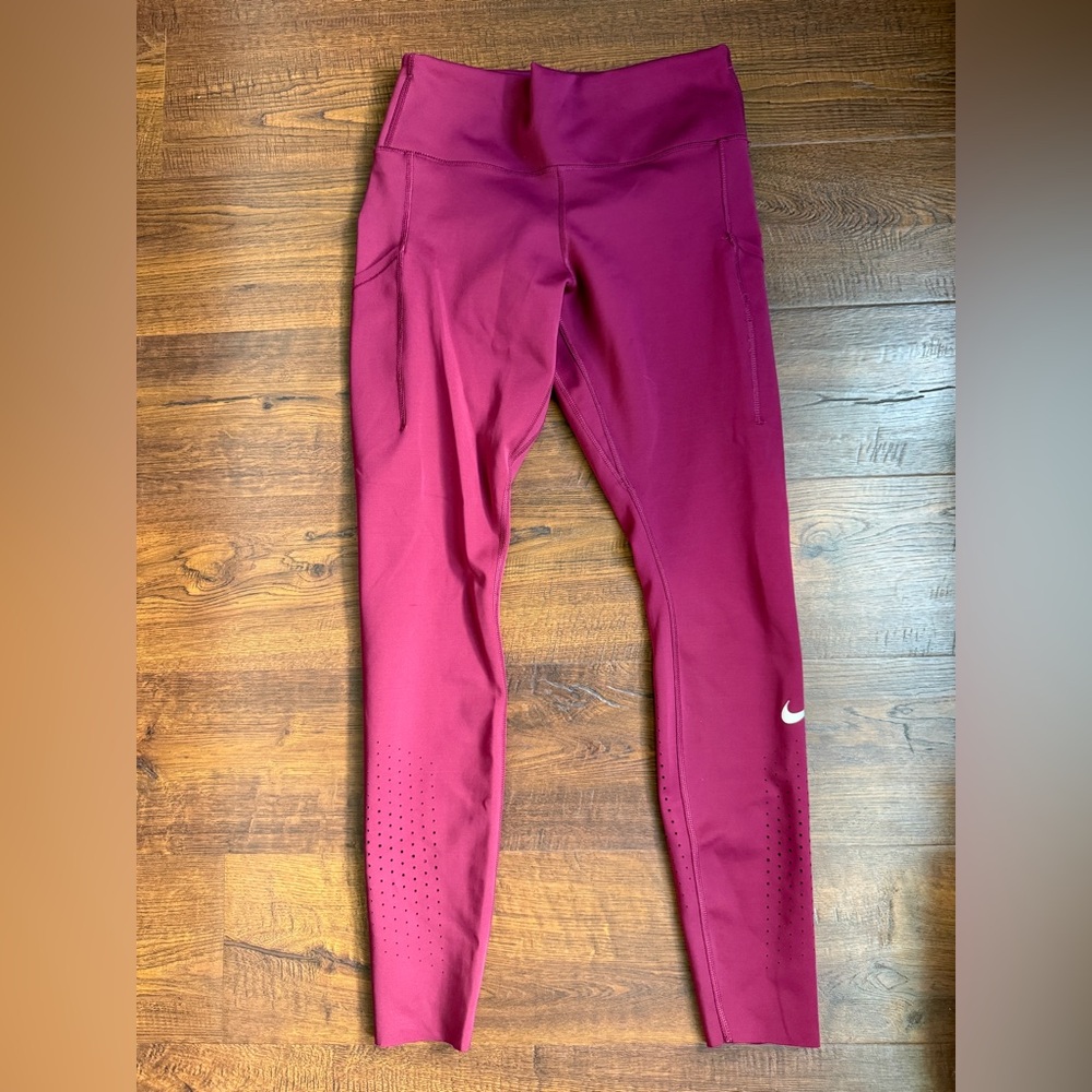 Nike Dri-FIT Women’s High Rise Leggings with Pockets Burgundy Size Medium